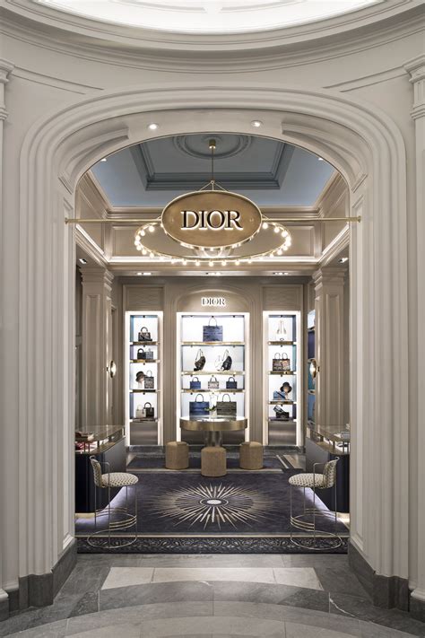 where are Dior stores located